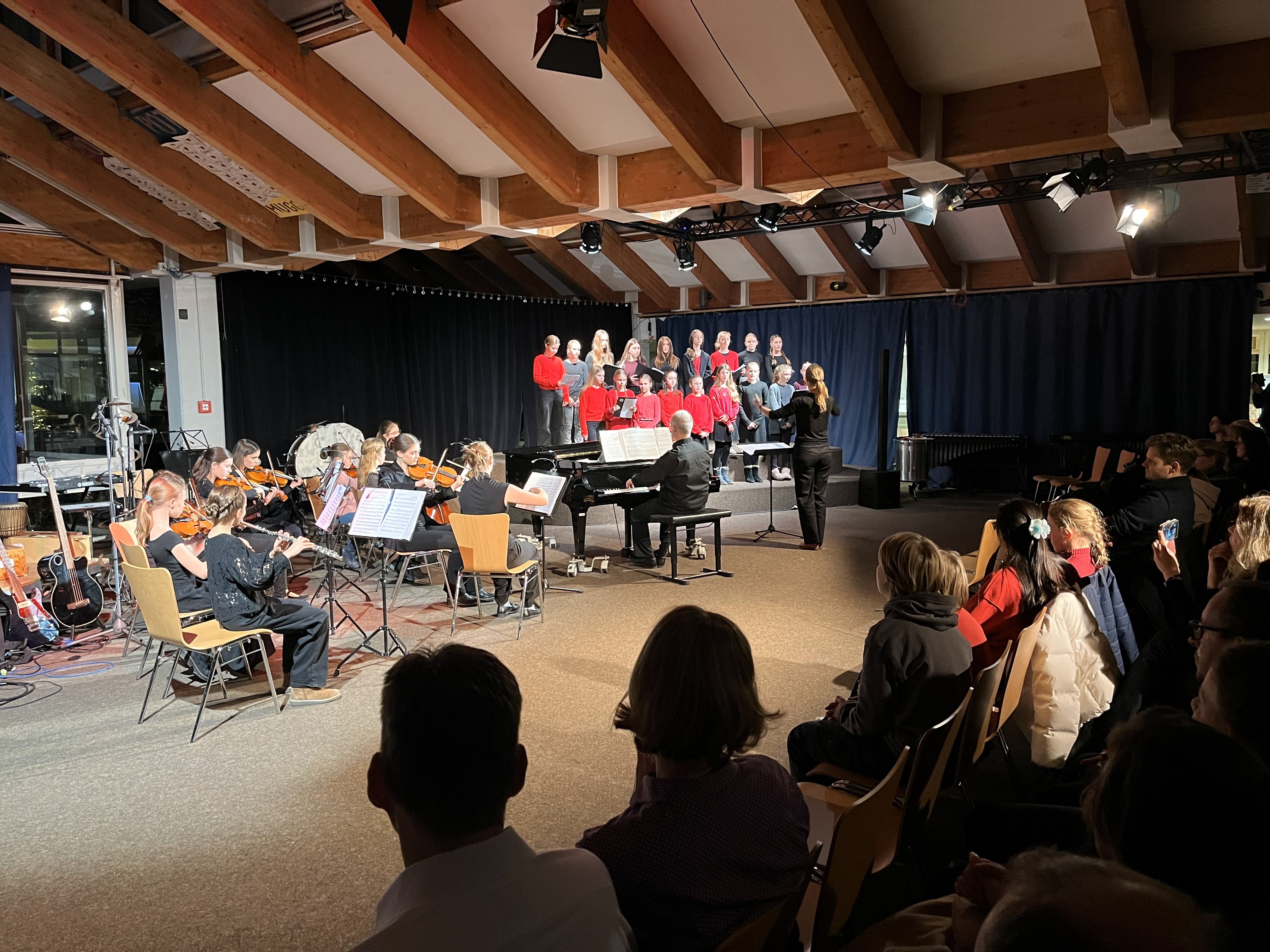 Chor mit Begleitung